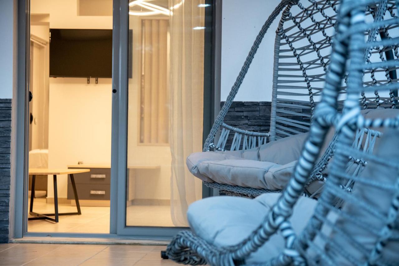 Sithoniars Luxury Ground Floor Apartment With Private Garden Neos Marmaras Eksteriør bilde