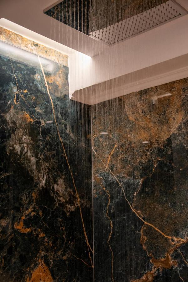 Sithoniars Luxury Ground Floor Apartment With Private Garden Neos Marmaras Eksteriør bilde